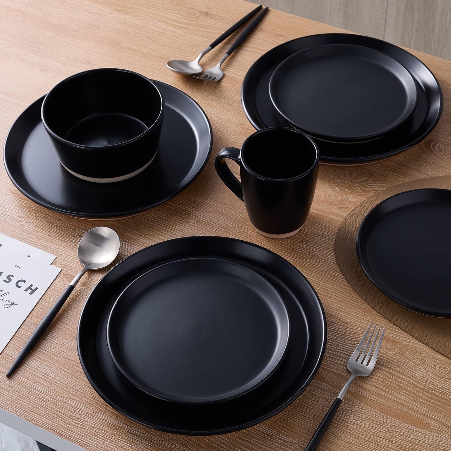 32-Piece Stoneware Dinnerware Set – Modern Plates & Bowls for 8, Complete Dish Set