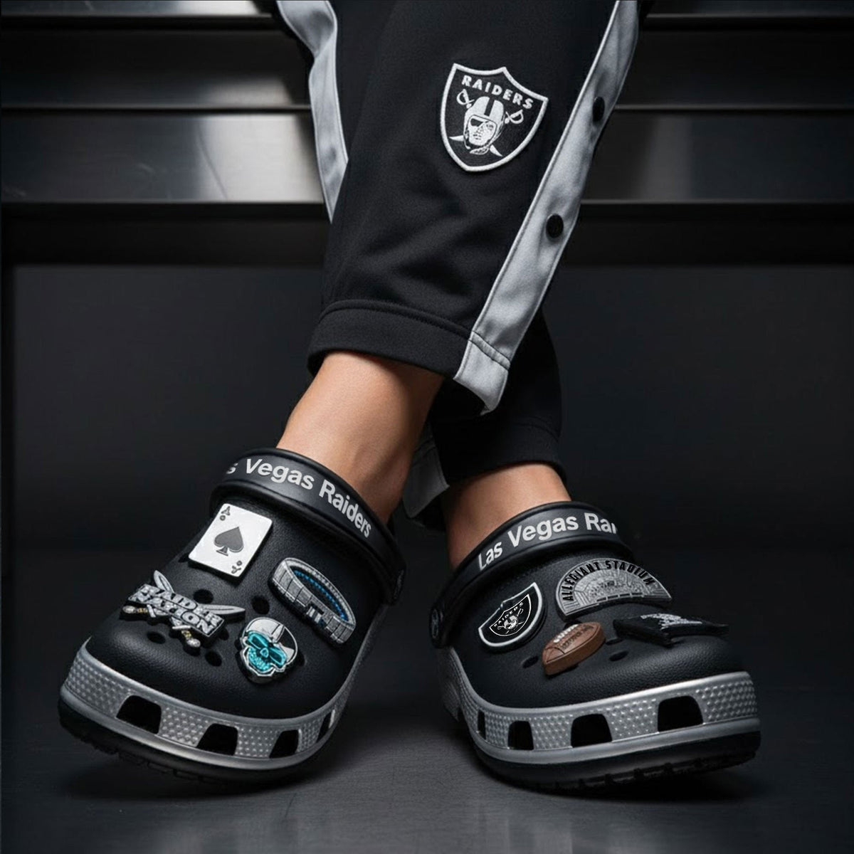 PREMIUM LVR CLOGS TNSM
