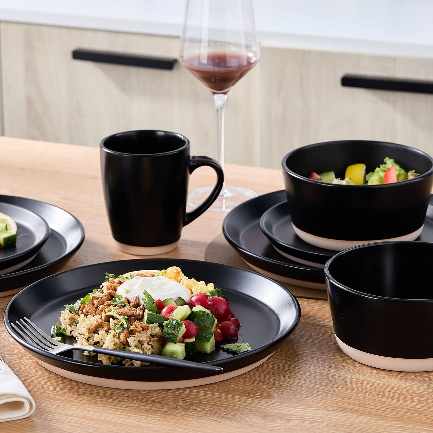 32-Piece Stoneware Dinnerware Set – Modern Plates & Bowls for 8, Complete Dish Set