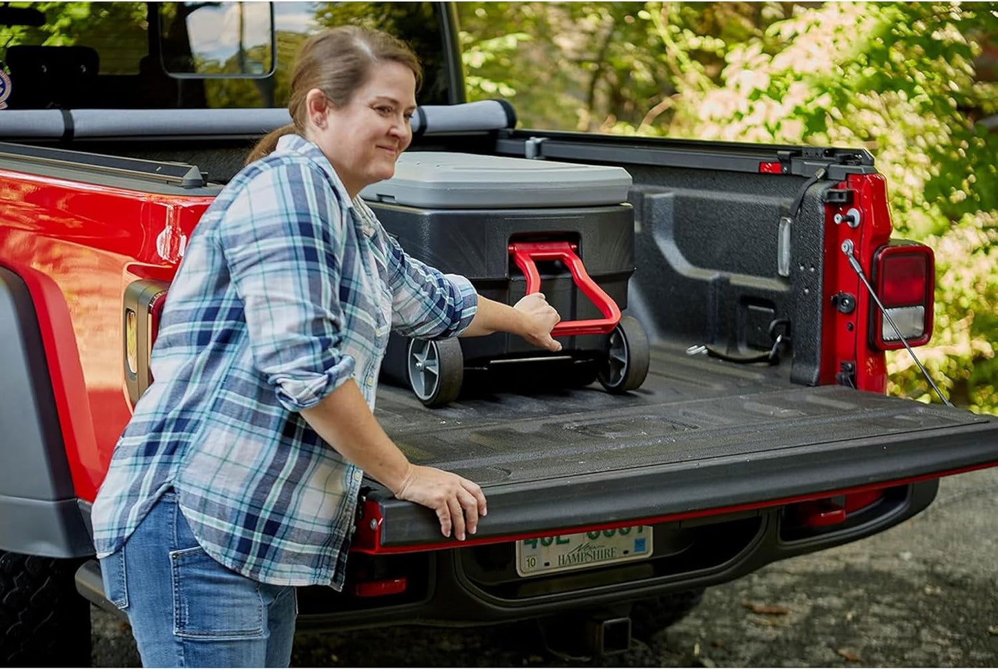 ActionPacker 35-Gallon Lockable Storage Bin with Wheels – Rugged Plastic Container for Outdoor, Camping & Truck Bed (Gray/Black)